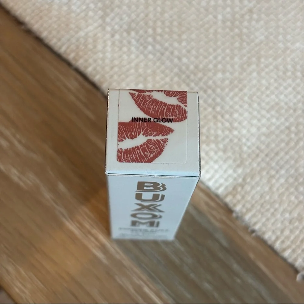 NIB Buxom Power-Full Plump Lip Balm in Inner Glow Nude Pink Plumping Tinted